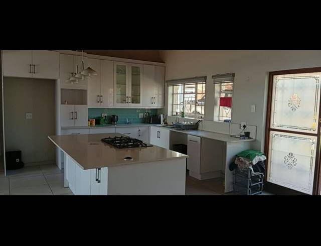 4 BEDROOM PROPERTY TO RENT IN SUNNYRIDGE